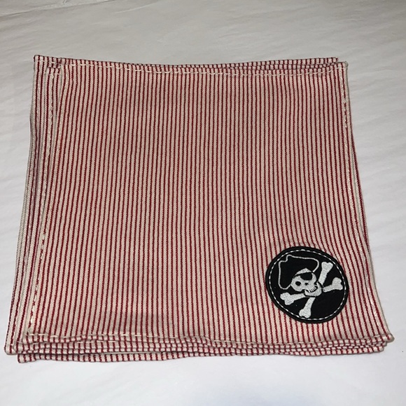 POTTERY BARN KIDS PIRATE NAPKINS (8) - Picture 1 of 9